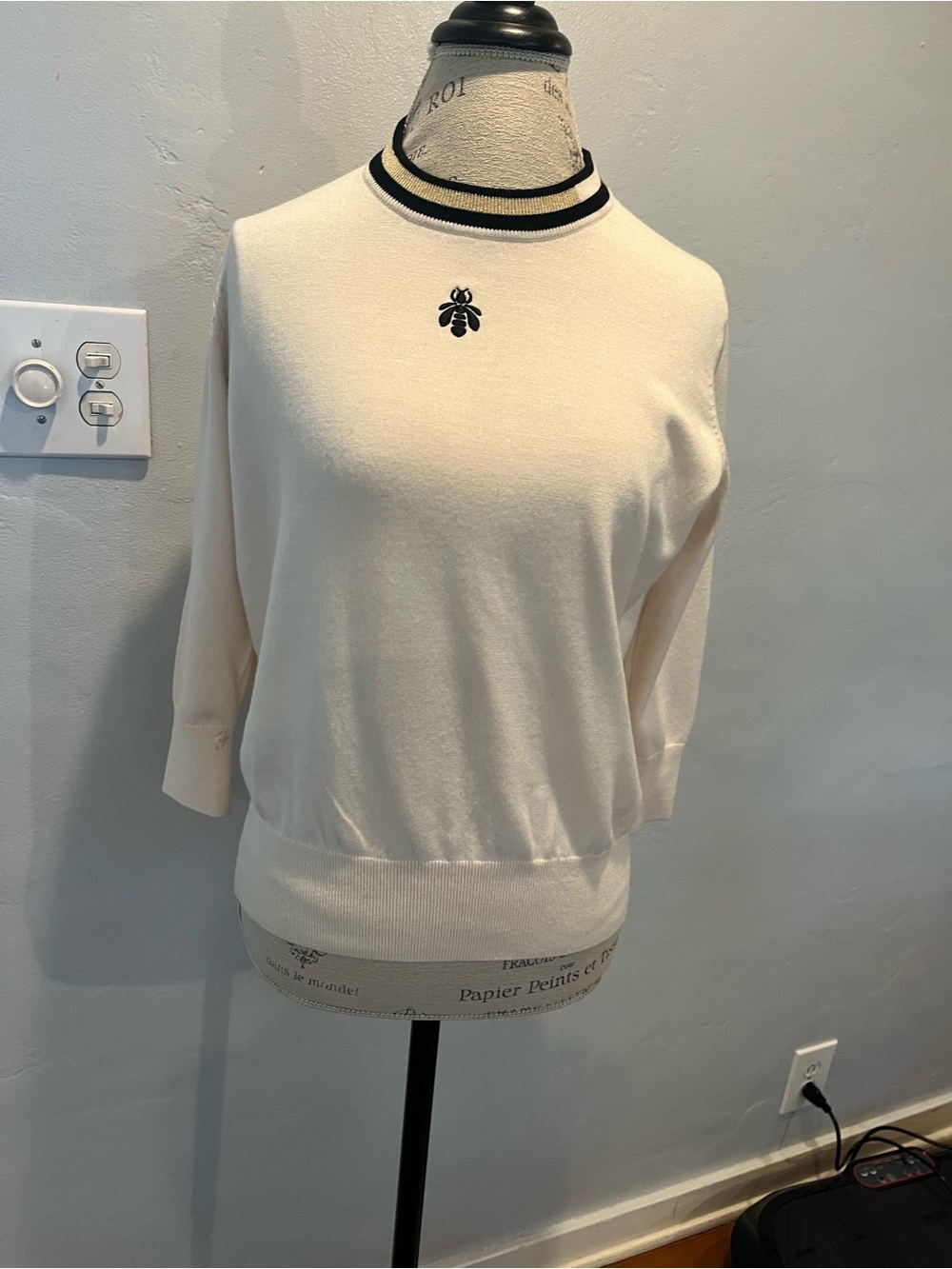 Guerlain Paris Sweater Size M